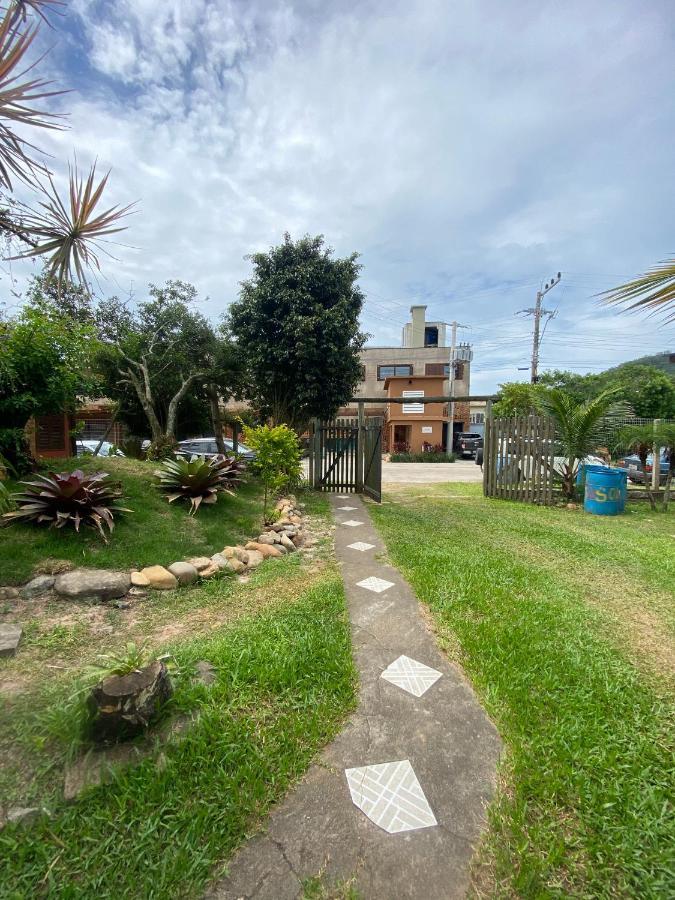 Chales Solana Localizados 50 Metros Do Mar Garopaba Bagian luar foto